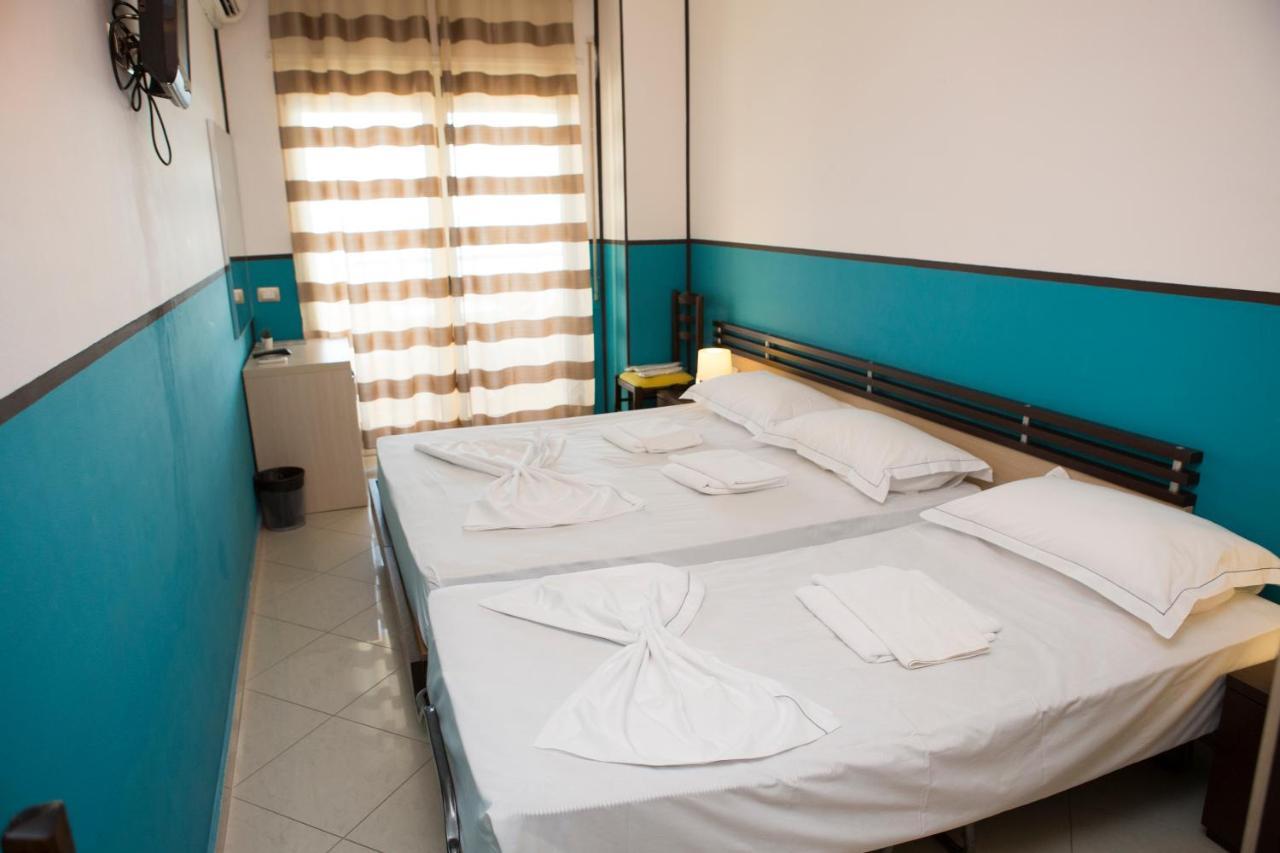 Hotel Vala Durrës Buitenkant foto