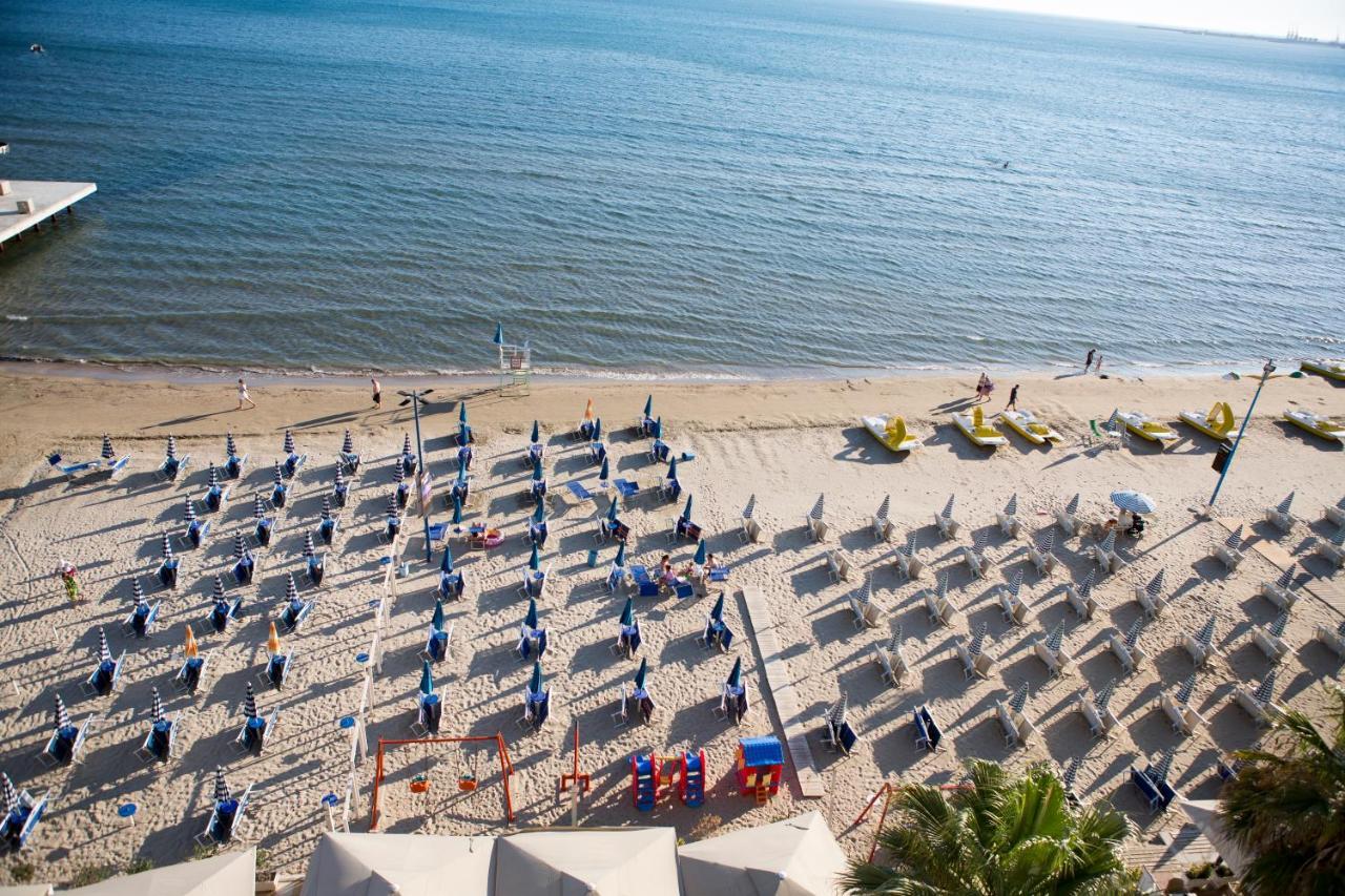 Hotel Vala Durrës Buitenkant foto